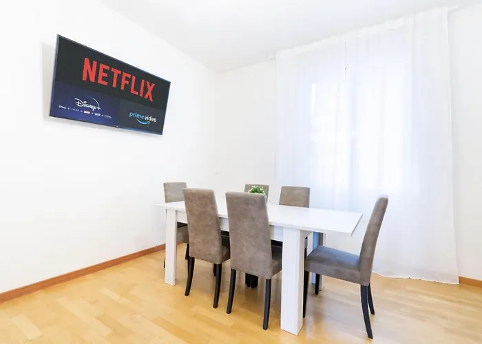 4 Star Family & Friends - Self Check-in Bologne