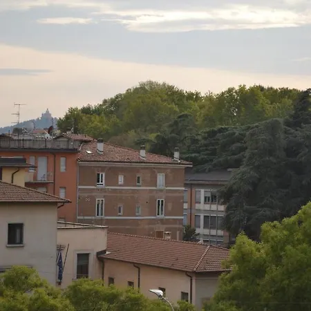 4 Star Family & Friends - Self Check-in * Bologna