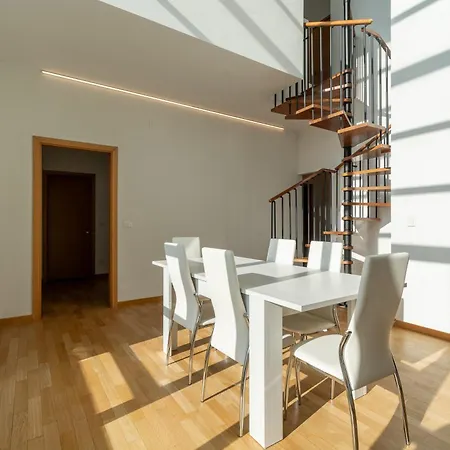4 Star Family & Friends - Self Check-in Apartment *