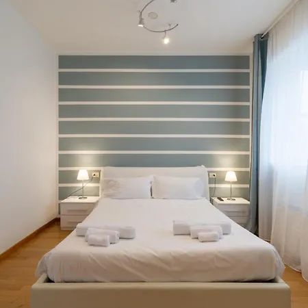 4 Star Family & Friends - Self Check-in Apartment