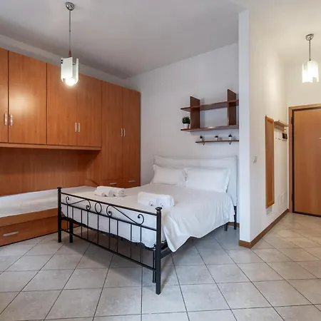 4 Star Family & Friends - Self Check-in Apartment *