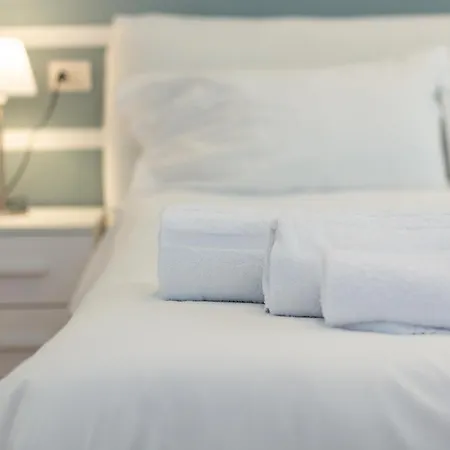 Apartment 4 Star Family & Friends - Self Check-in Bologna