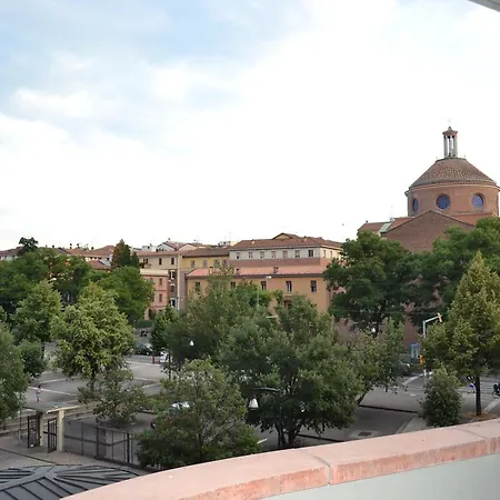 4 Star Family & Friends - Self Check-in *