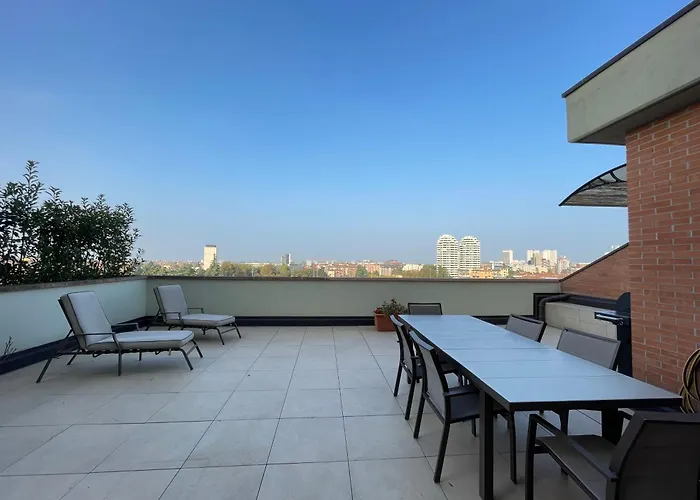 4 Star Family & Friends - Self Check-in