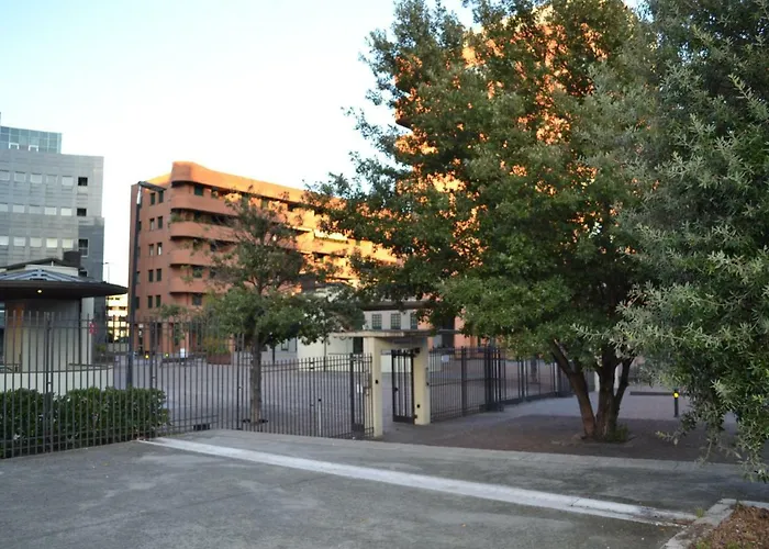 4 Star Family & Friends - Self Check-in