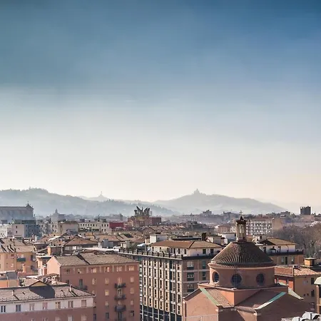 4 Star Family & Friends - Self Check-in Bologna