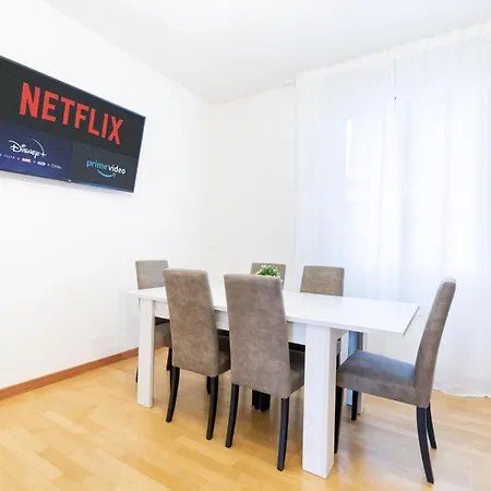 4 Star Family & Friends - Self Check-in Bologna