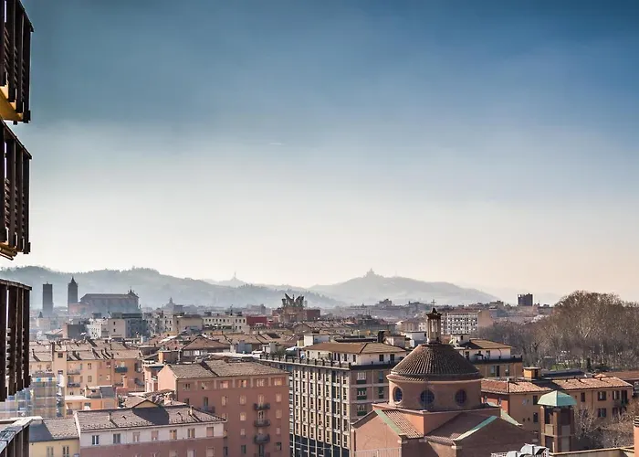 4 Star Family&friends - Self Check-in Bologna